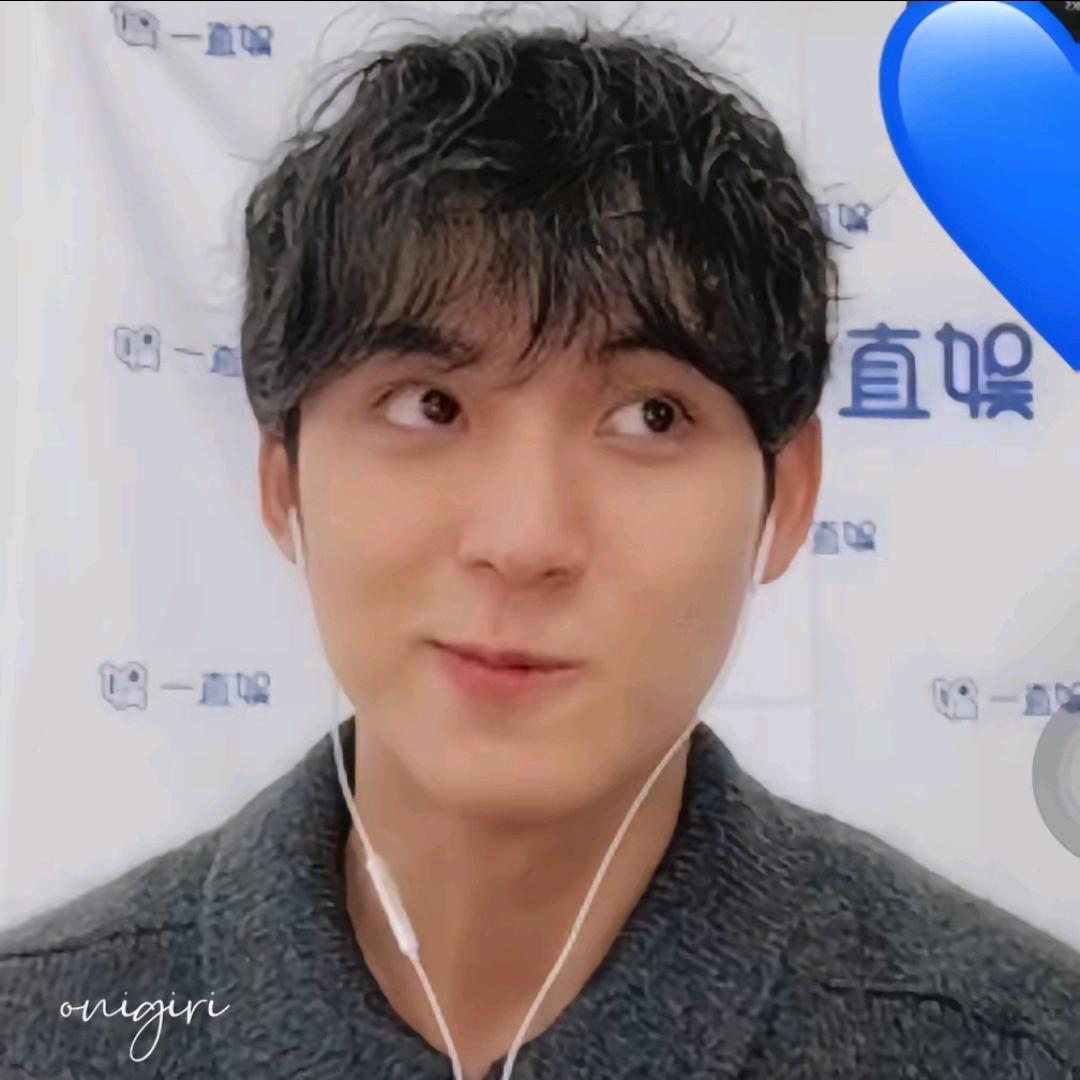 岁岁_gyu