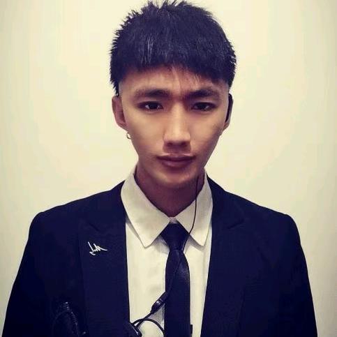 芊合汇一号男技师