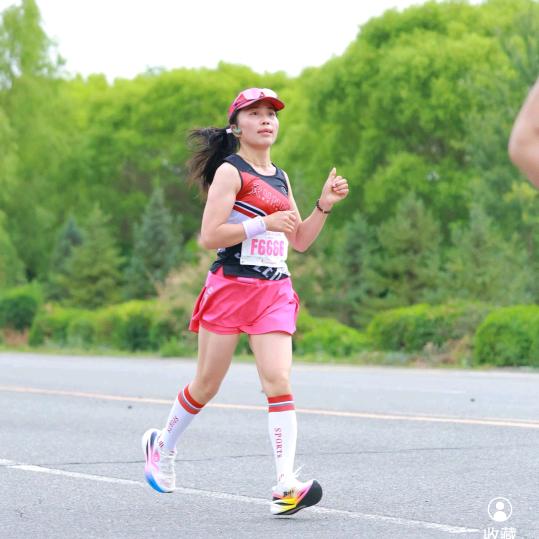 爱跑步的玲