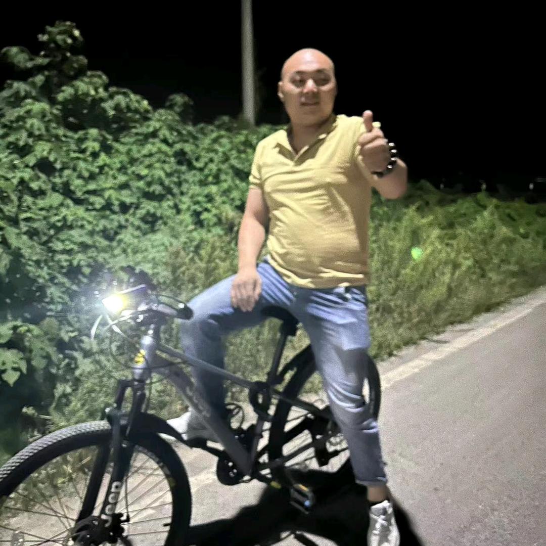 阅尽世间百态  看谈世事冷暖