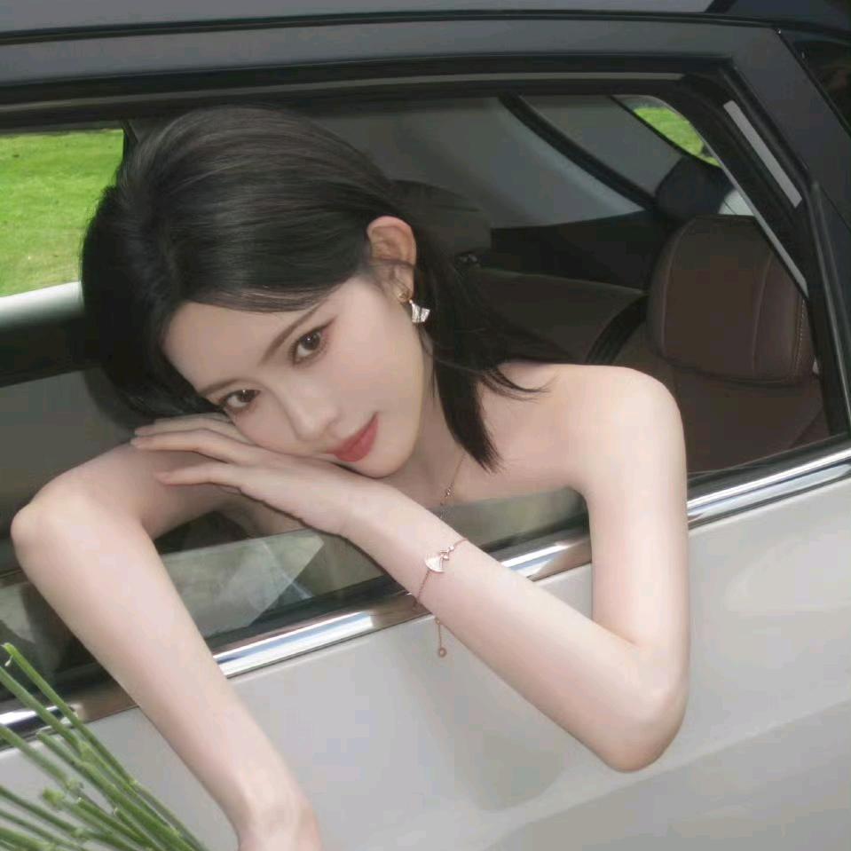 小瑶小区卖女装