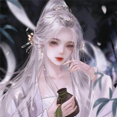 挂着铃铛晒太阳的扬琴