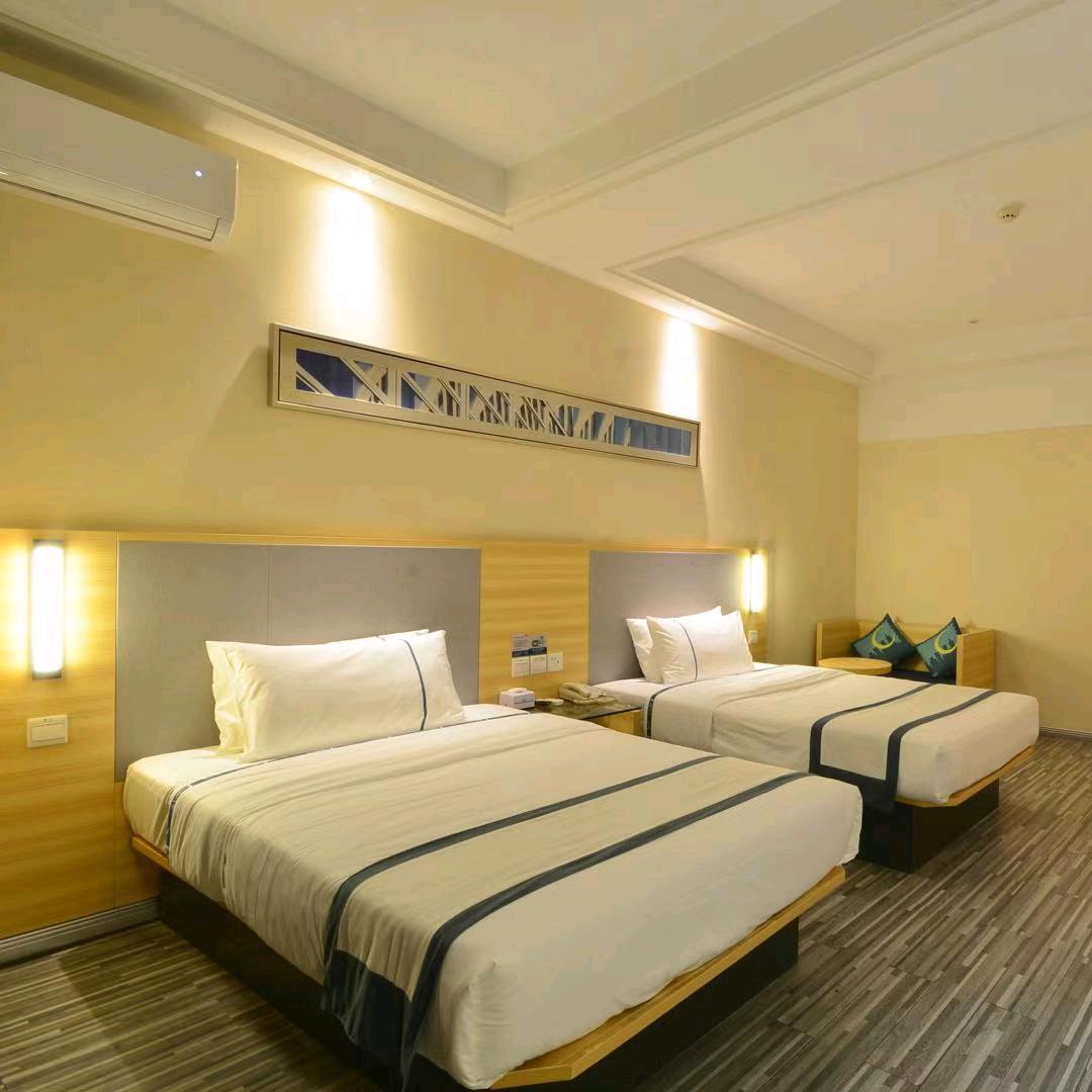 云卷云舒，😄橱窗有货