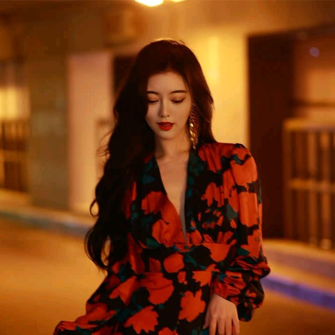 五一五妹的小姐姐