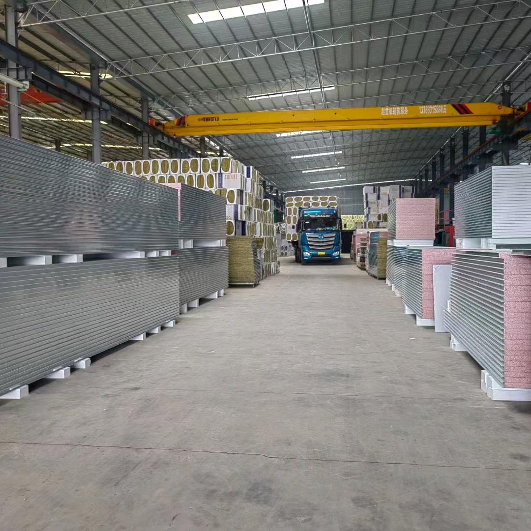 领群集装箱移动厕所厂家