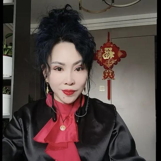 容儿y（承接涂料工程）