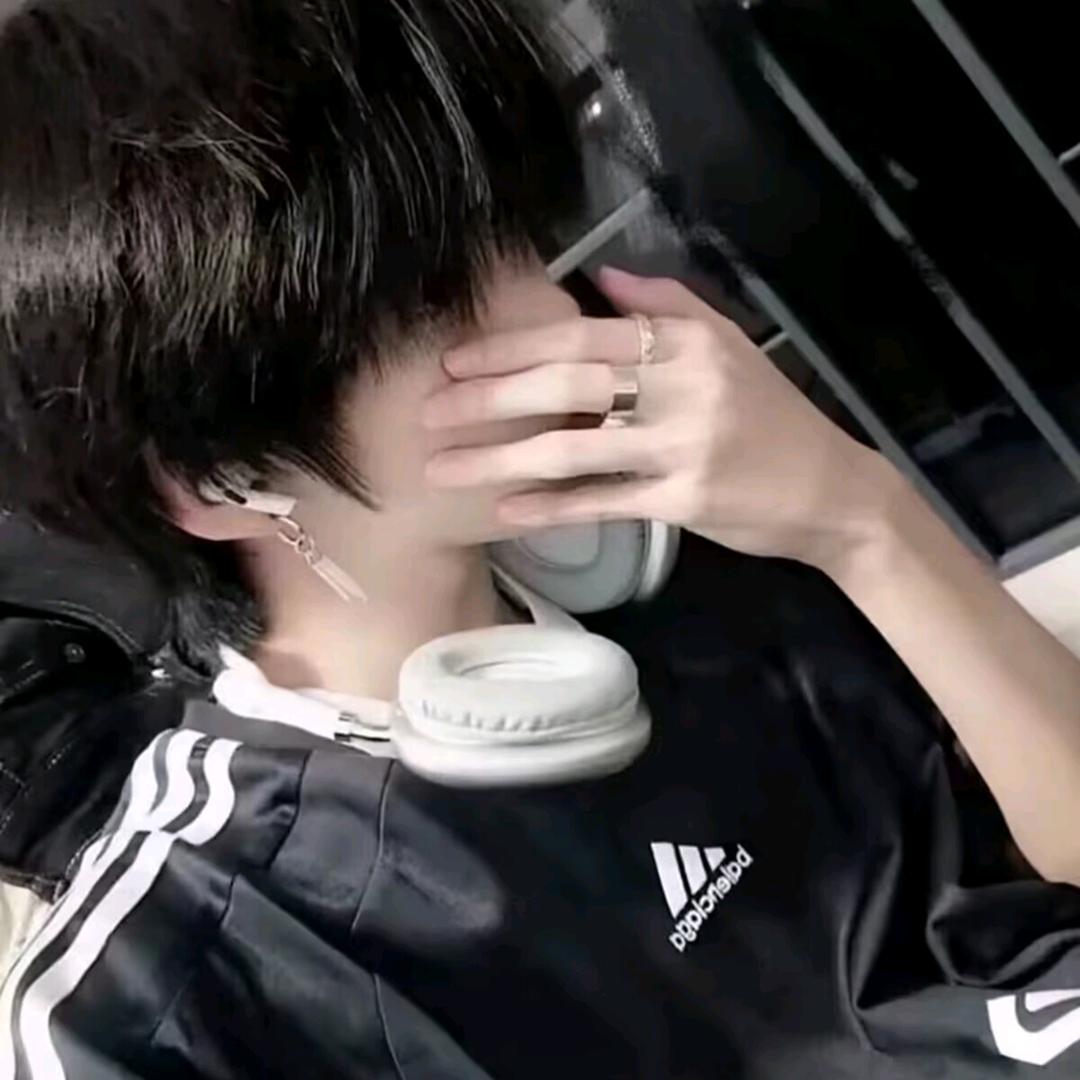 🥀⃟释᭄怀☆: