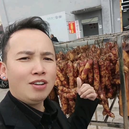 付二娃《正能量》传播。