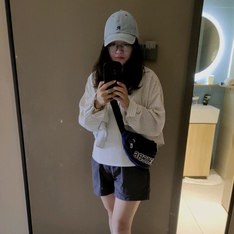 李佳