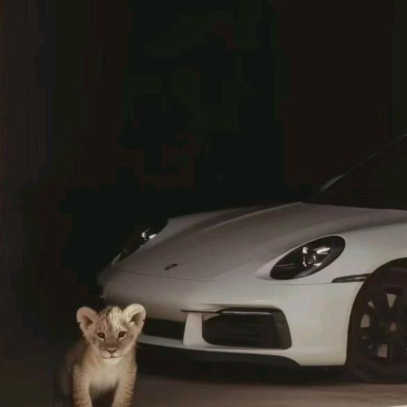 南宁市四轮二手汽车销售有限公司（小李）