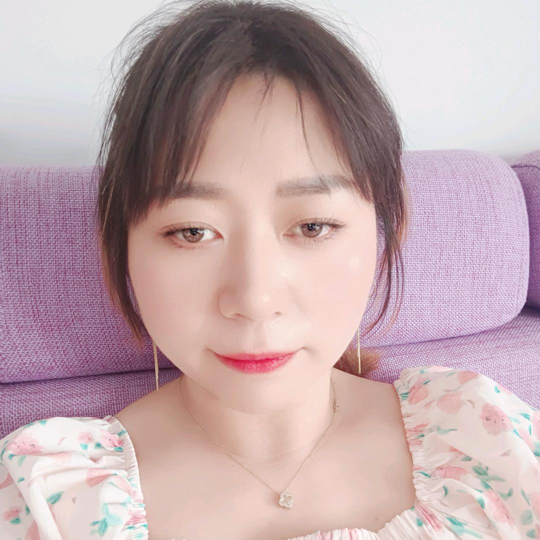 王玲头像