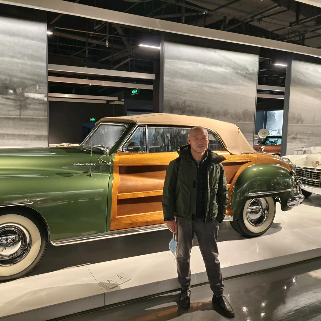 用户9035577969916(・ω<