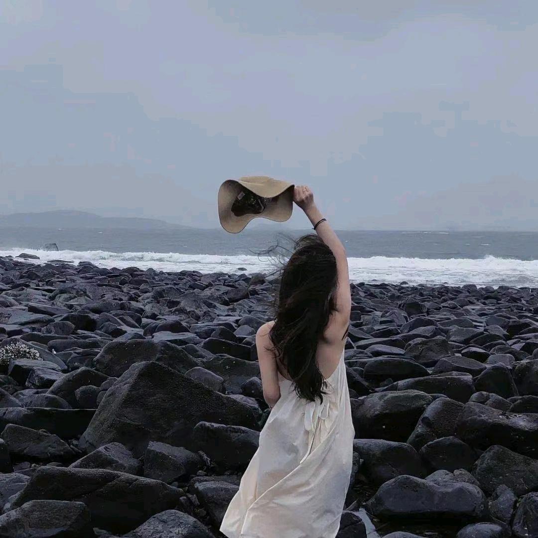 冰凌蔷薇女孩