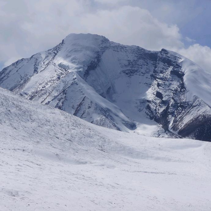 圣洁雪山