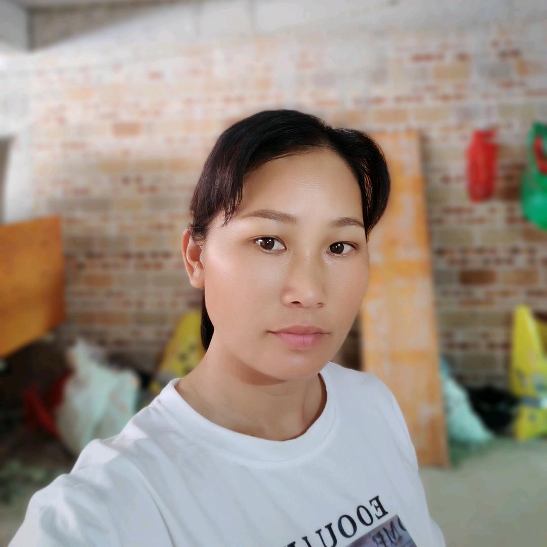 黄家八妹