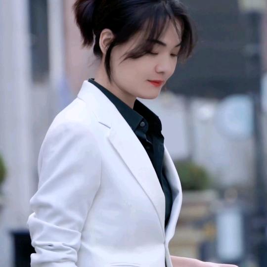 劲郎·西服  洋妞