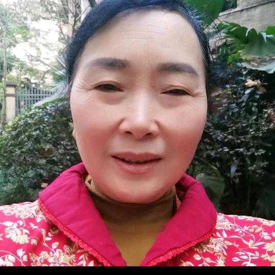 英子