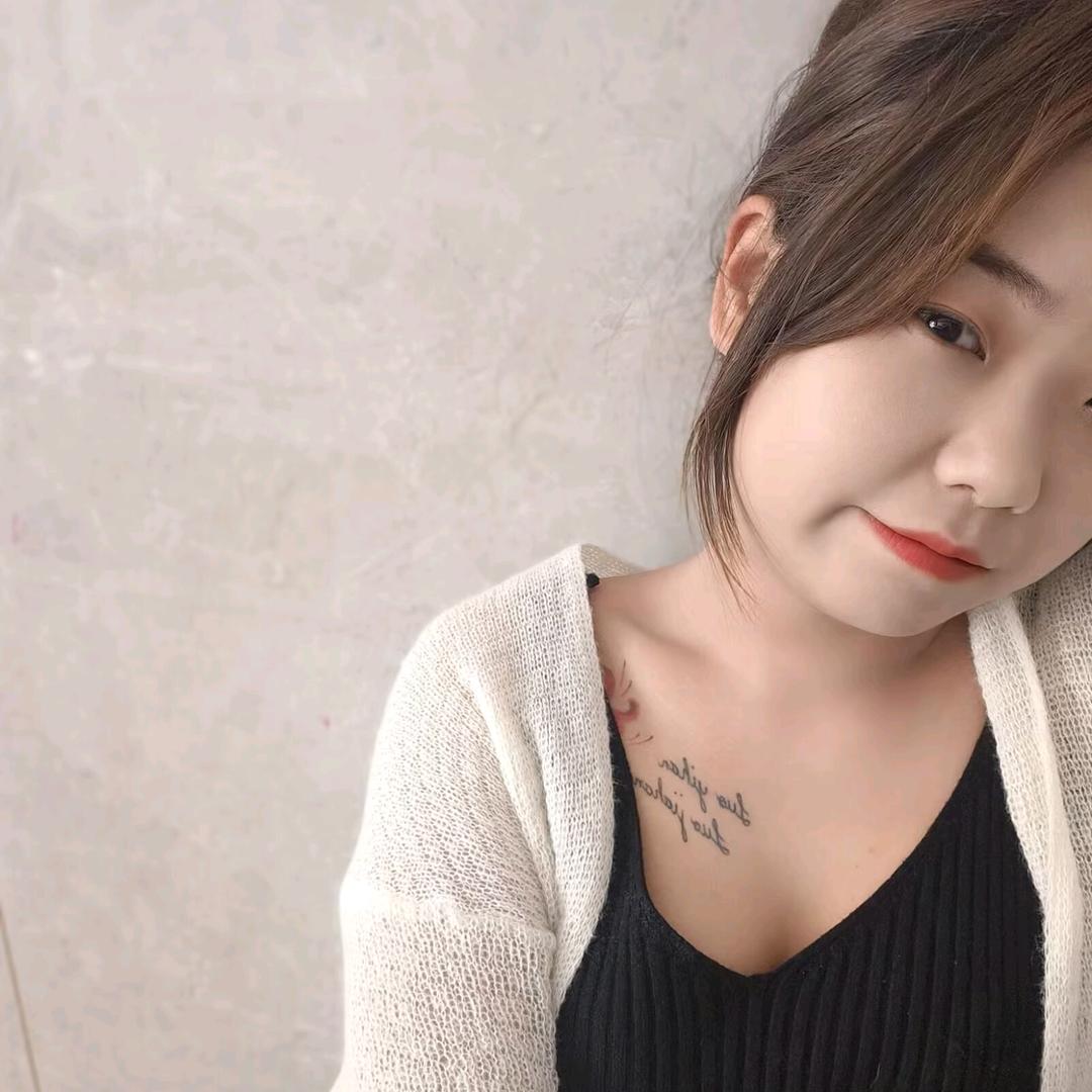 ＠_叫我隔壁小王👑