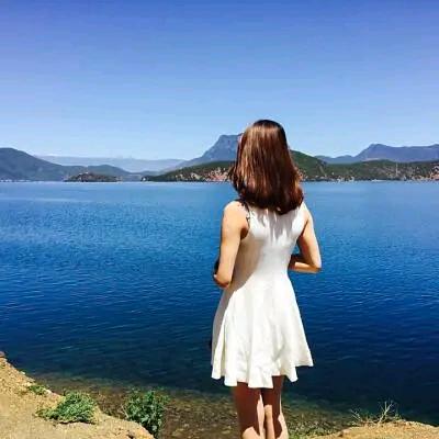 ℋღ᭄粘人的🍒小妖精᭄💞࿐