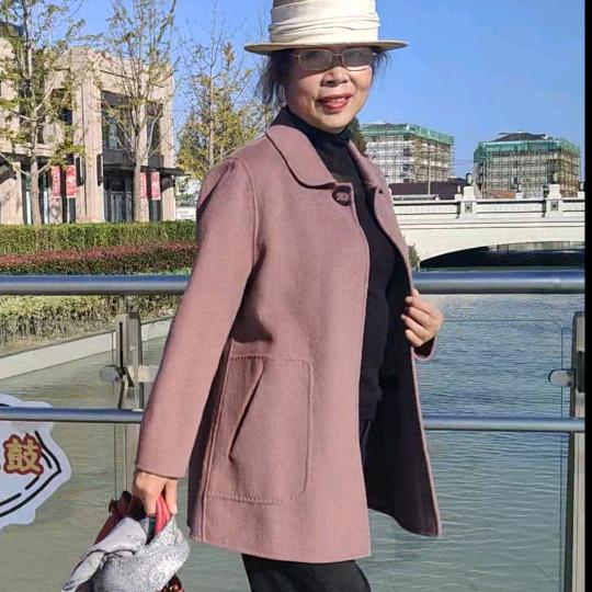 神采夫人妈妈装