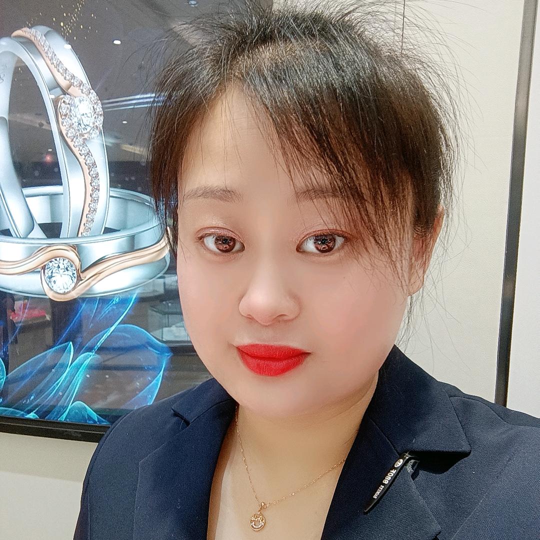 德西尔珠宝吴利