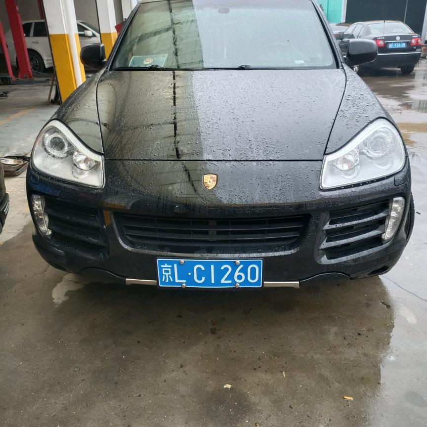 南通甲天下钻孔服务团队。工程家装，贾甲甲