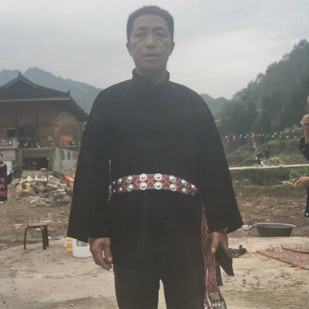 一个人好伤心