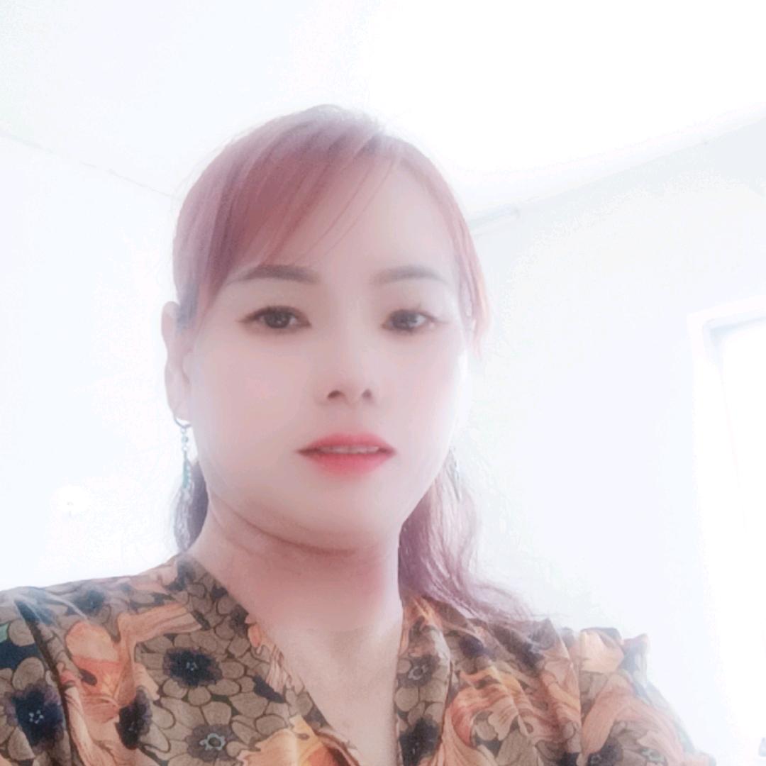 蝴蝶兰( ｡• 👅 •｡｀)