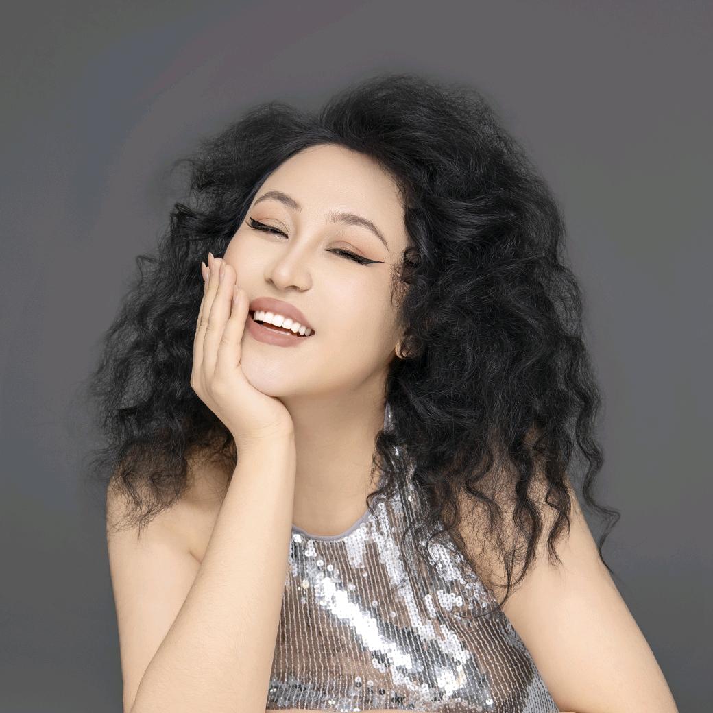 娜依