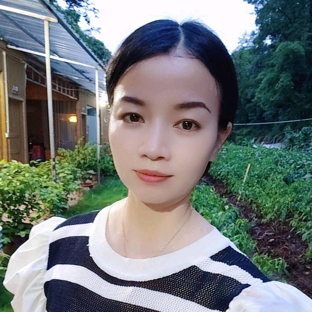 是邹丽吖