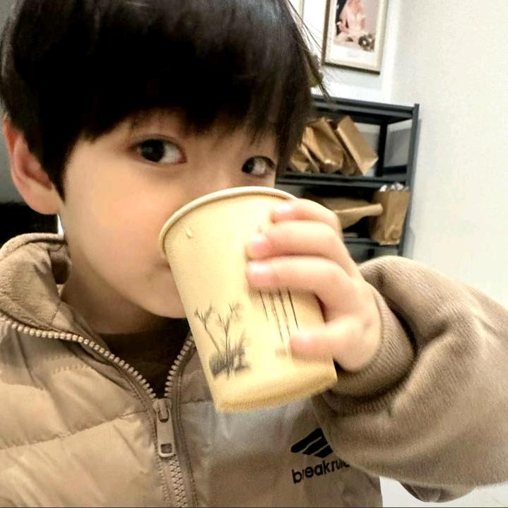 大余吃小羽