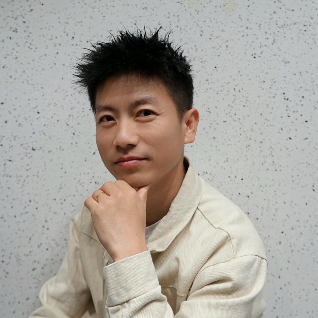 阜城减龄烫发 星哥创艺造型