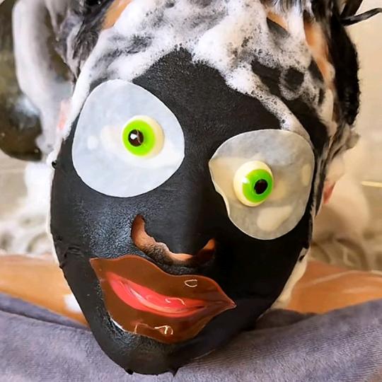 WarmEyes