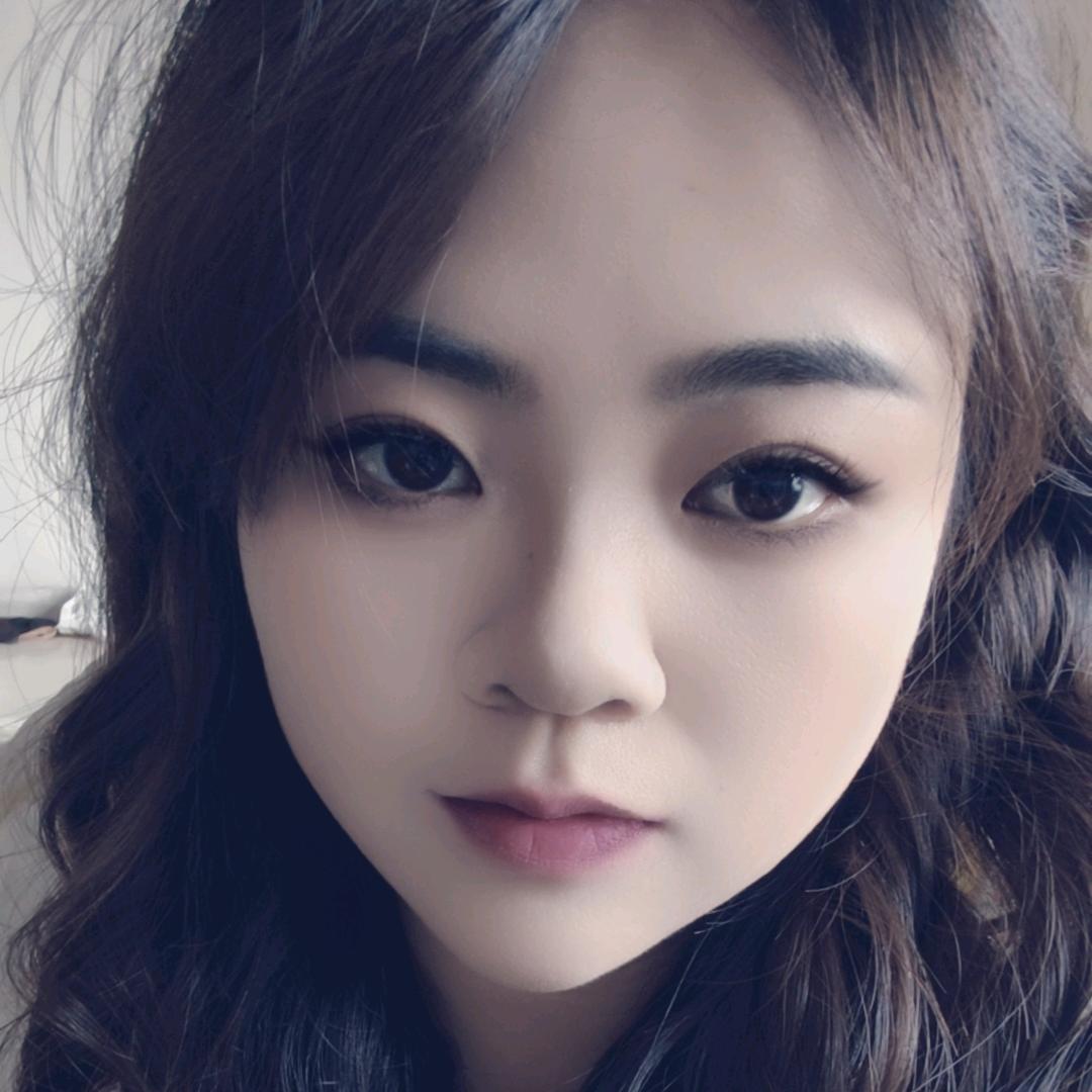 静静😘😘😘
