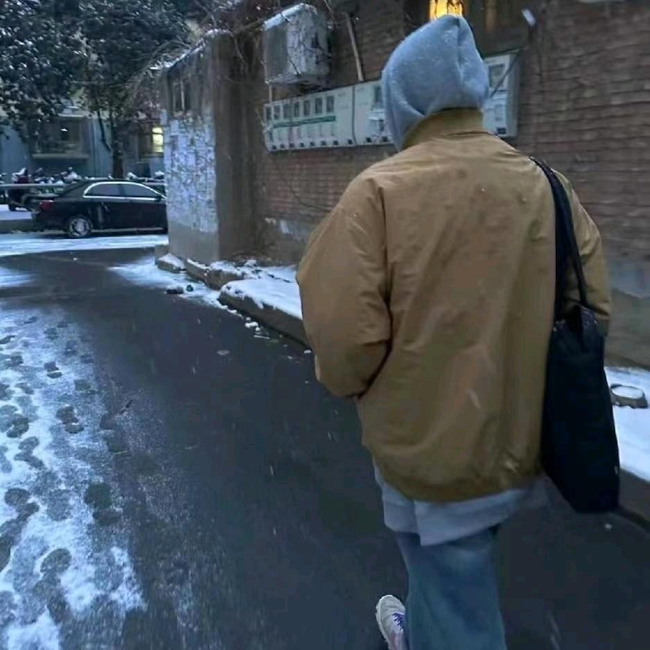 孤儒独