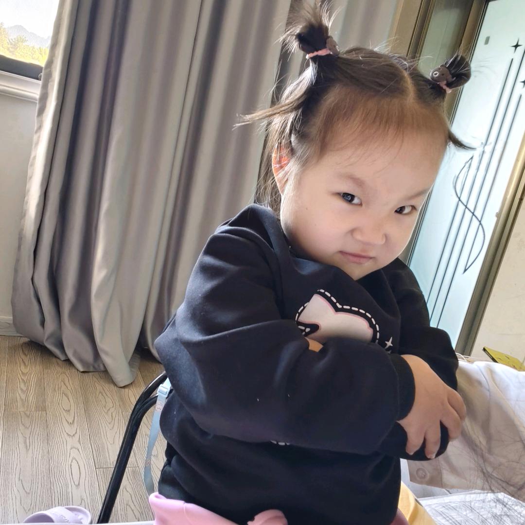 摆烂小余