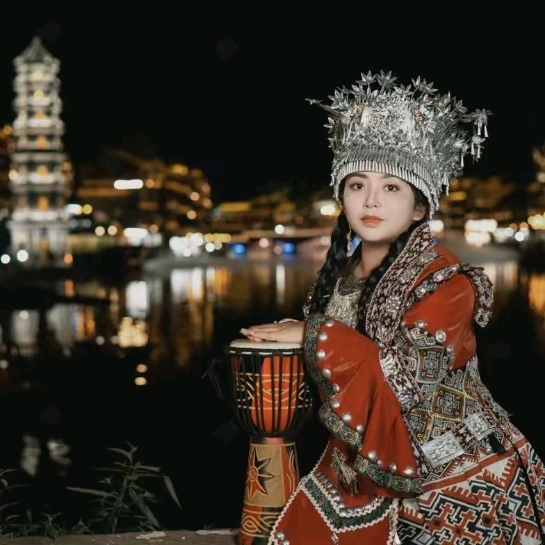 雾-都英子（语咖传媒）