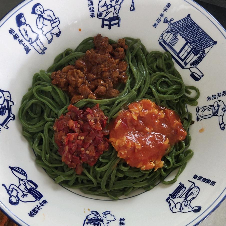 孙镇文翠缘手擀菠菜面