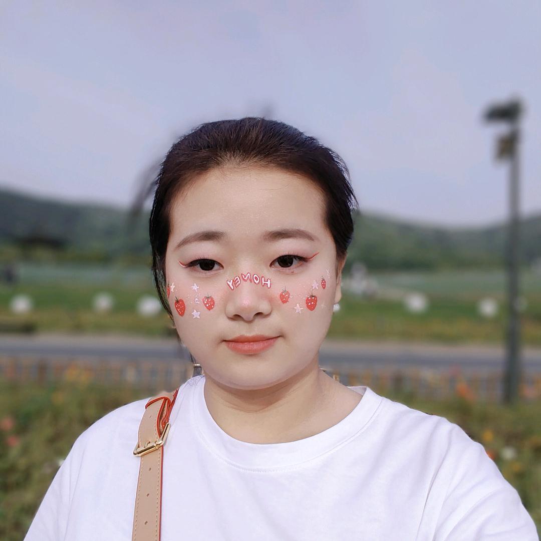 李佳月☀️