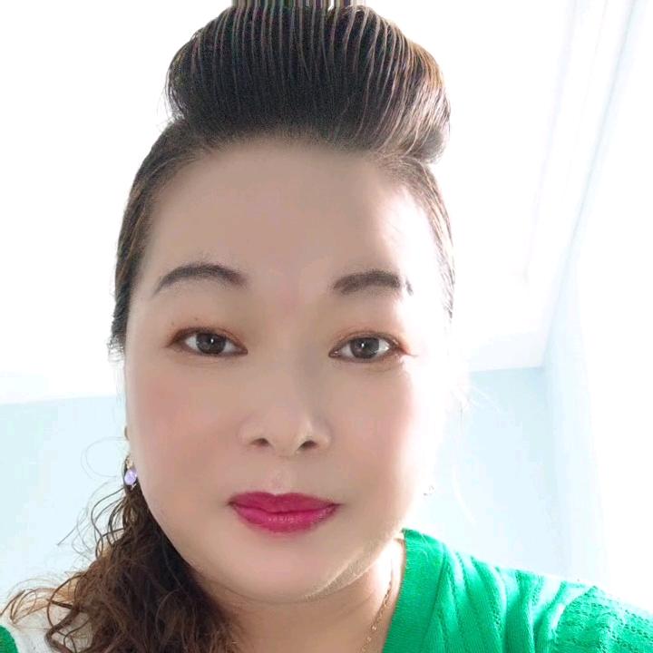 爱嘚瑟的70后滴滴女司机😄