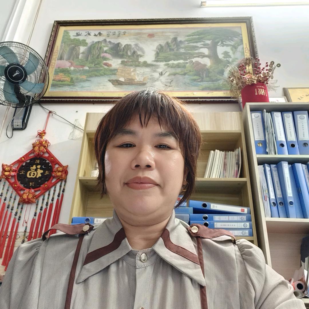 沙场蓝天幼儿园林老师