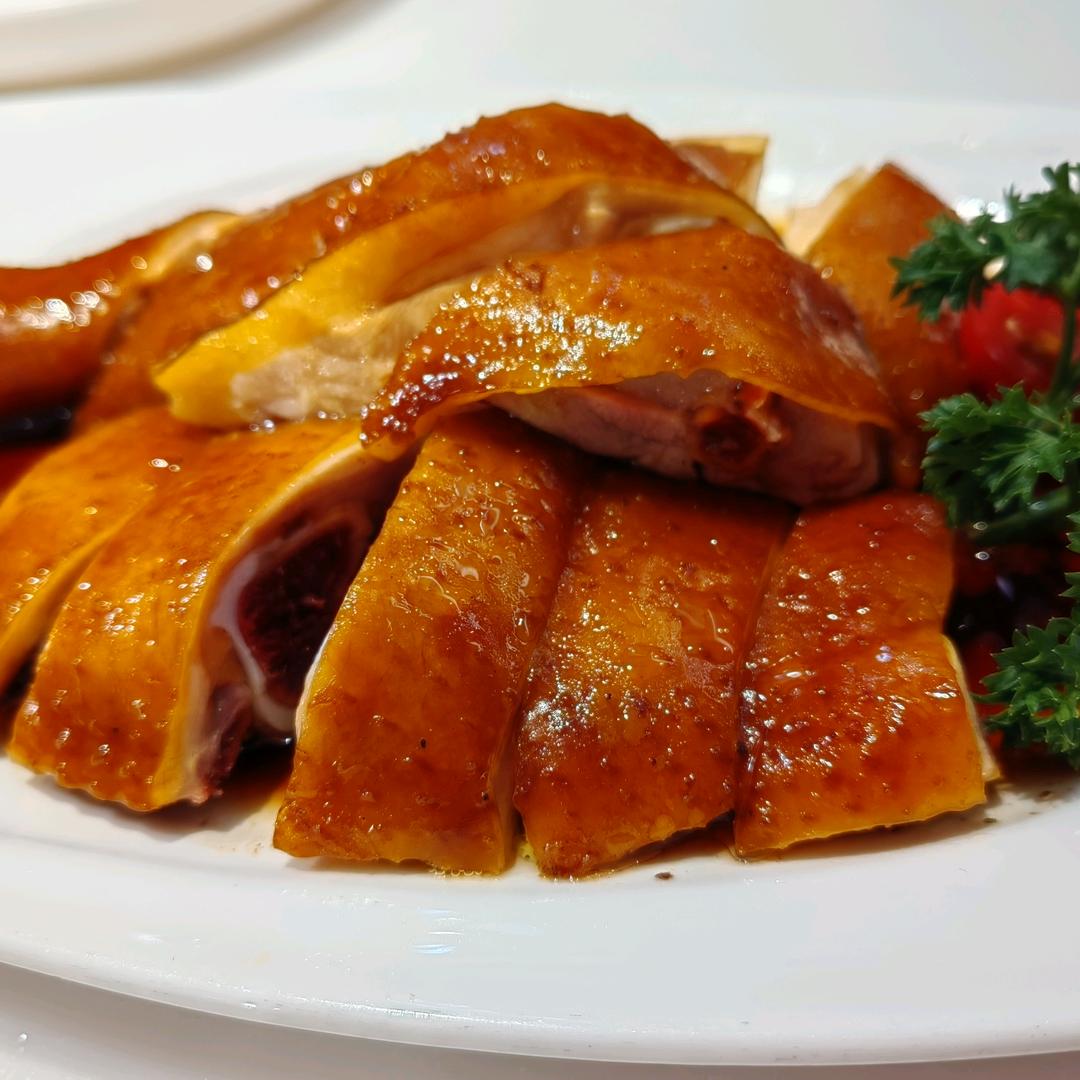 阿吾阿吾吃魔都