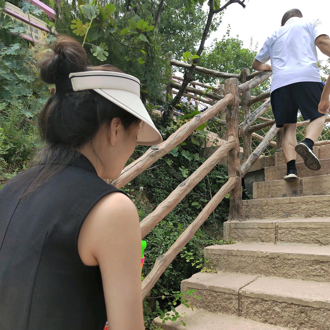 鄢陵鼓楼金果果童装