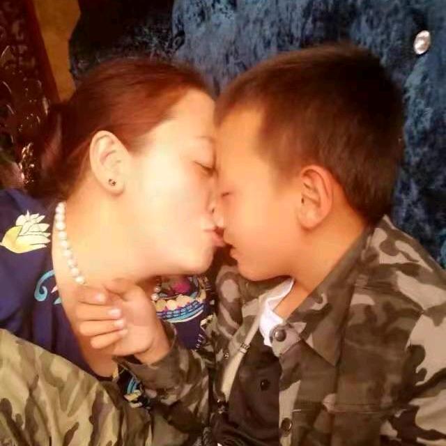 扎氏母子商贸部