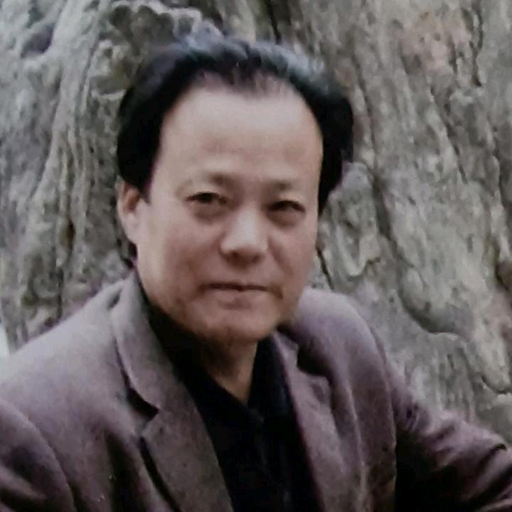 蓝川小龍張富彊
