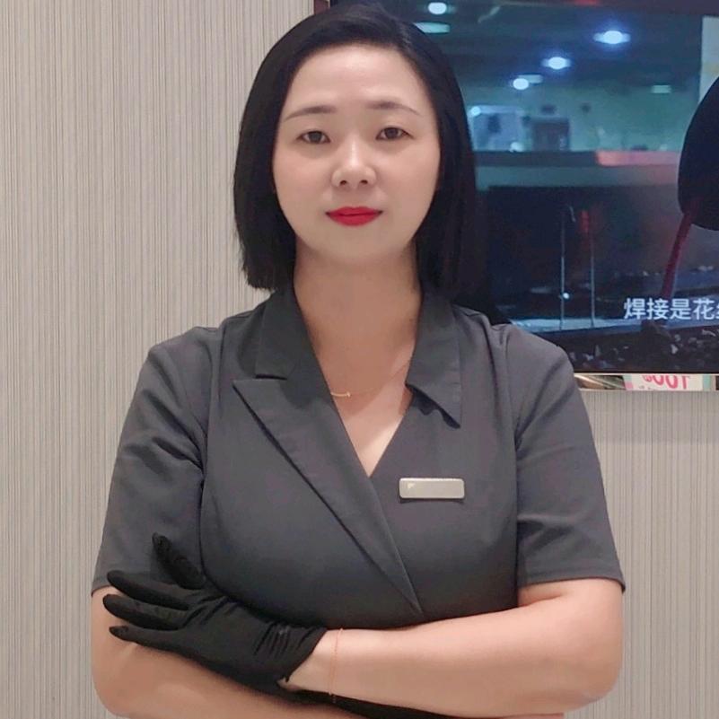 吾悦潮宏基彬彬