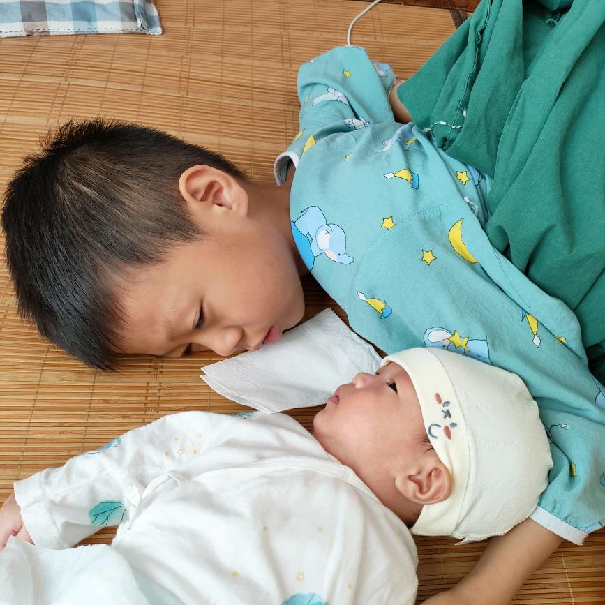 🎊大煤球🥰小面团