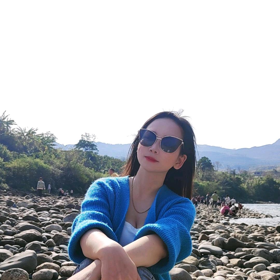 小🌸会🌸吖