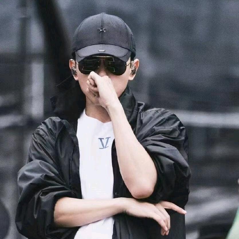 南京传媒学院的🇻（明星合作版）