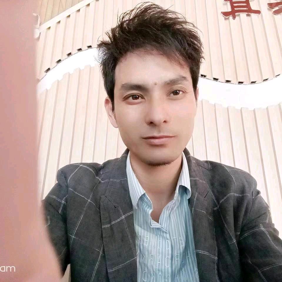 在虎门开美发养生的阿杜